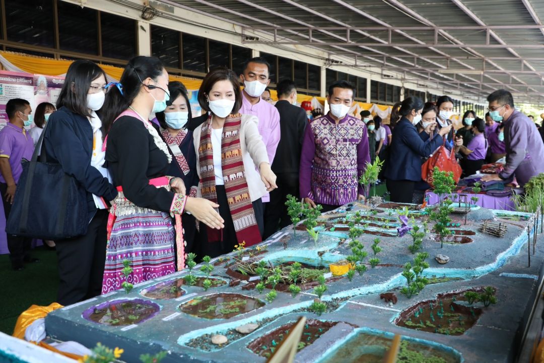 'ตรีนุช'มอบสพฐ.-สอศ.คืนชีพหลักสูตรทวิศึกษา