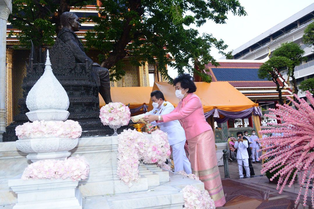 มท.ร่วมวางพวงมาลาถวายราชสักการะ เนื่องในวันปิยมหาราช 23 ตุลา 2565