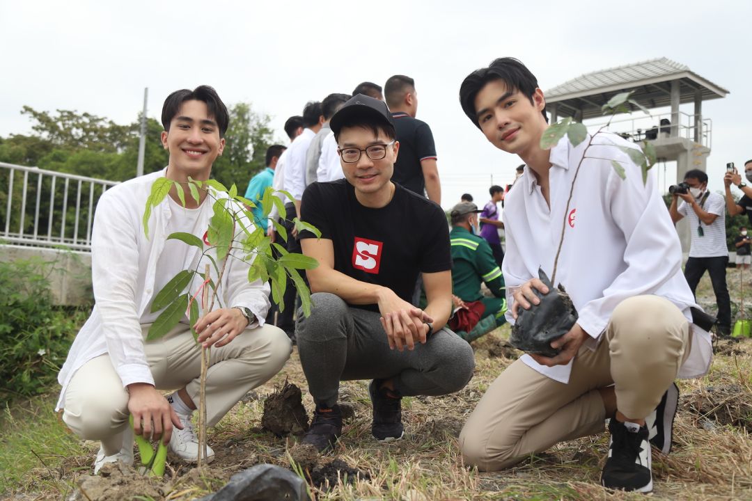 สนุกดอทคอม แท็กทีมเหล่าศิลปิน ดารา ร่วมปลูกต้นไม้ฉลองครบรอบ 24 ปี