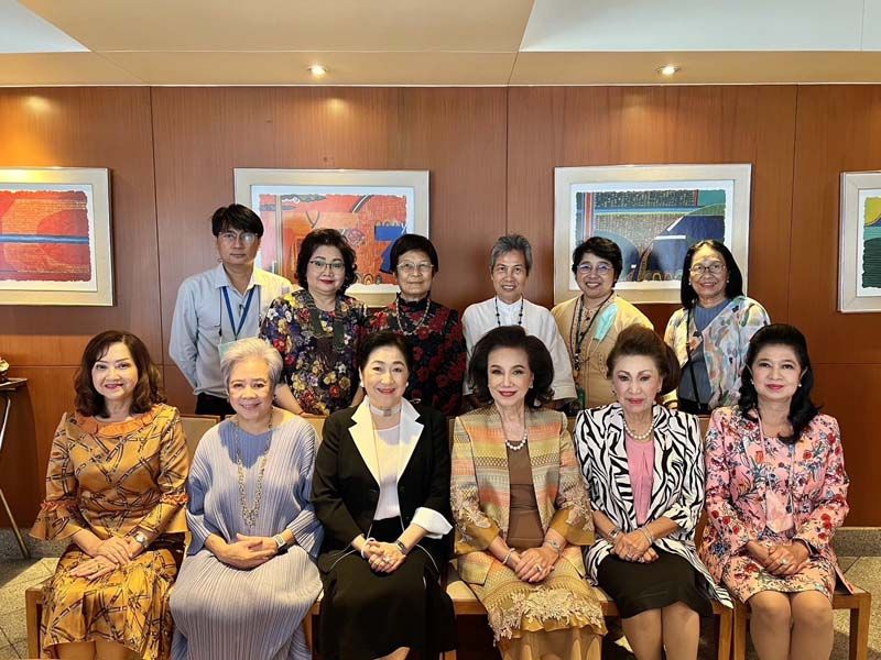 เชิญสมทบทุนช่วยการศึกษานักเรียน กทม. ที่ขาดแคลน  ถวายเป็นพระราชกุศล สมเด็จพระบรมราชชนนีพันปีหลวง