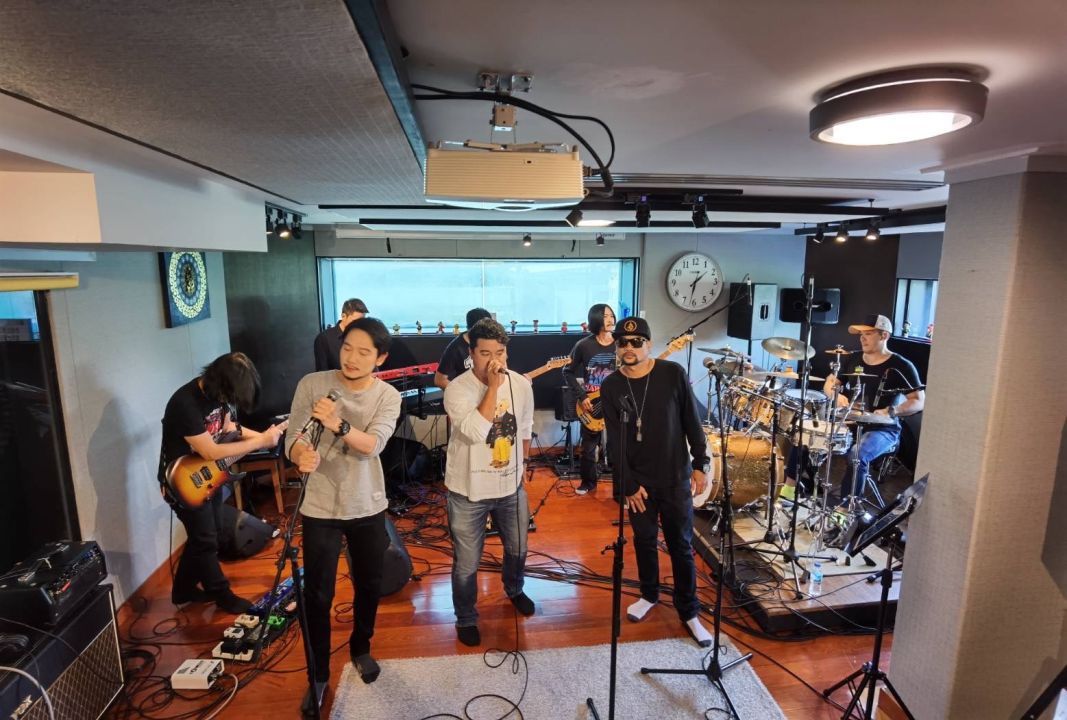 'Sign Out' ซุ่ม 3 ปี วันนี้พร้อมสาดความร็อค 3เพลงรวด เต็มคาราเบล!ไปเลยจ้าวิ