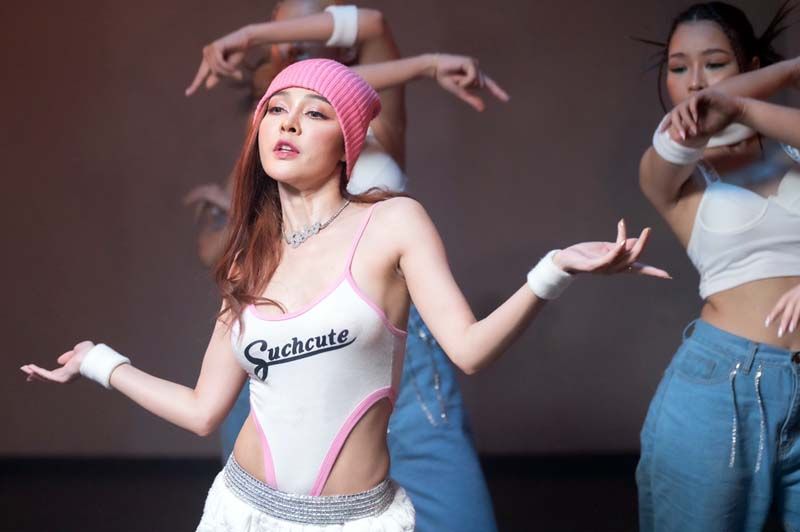 สุดปัง!! ‘จูน นาตาชา’ คว้าดีเจบีโปรดิวเซอร์มือทอง  ร่วมทำเพลง Boys Don’t Cry