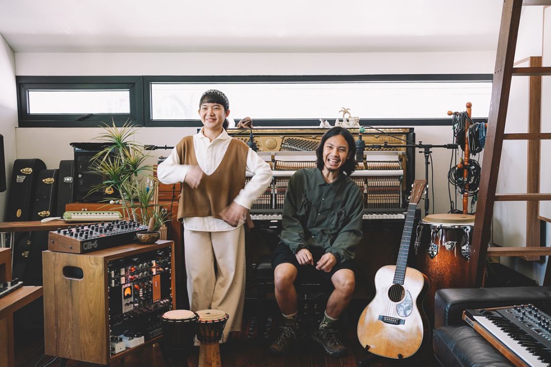 สองพี่น้องดูโอ้'Plastic Plastic'ถ่ายทอดความรักที่อบอุ่นผ่านซิงเกิลใหม่'Butterflies'