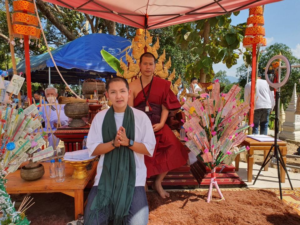 'ปลื้ม-ภูมิรพี'หลังลาสิกขาบท เข้าร่วมงานบุญ ทอดกฐิน ณ วัดหัวนาค (วัดร้าง) บ้านถ้ำ อ.เชียงดาว จ.เชียงใหม่