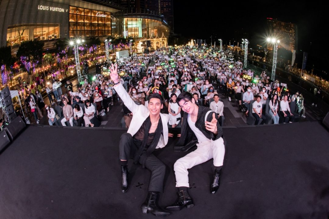 ฟินเบอร์แรง! 'มาย-อาโป'จัดเต็มทุกโมเมนต์สุดน่ารัก ในงาน'Glow Your Way Festively'Giffarine x  Mile & Apo