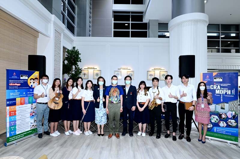 วิทยาลัยแพทยศาสตร์ศรีสวางควัฒน  จัด ‘กิจกรรมดนตรีสร้างความสุขให้ผู้ป่วย’