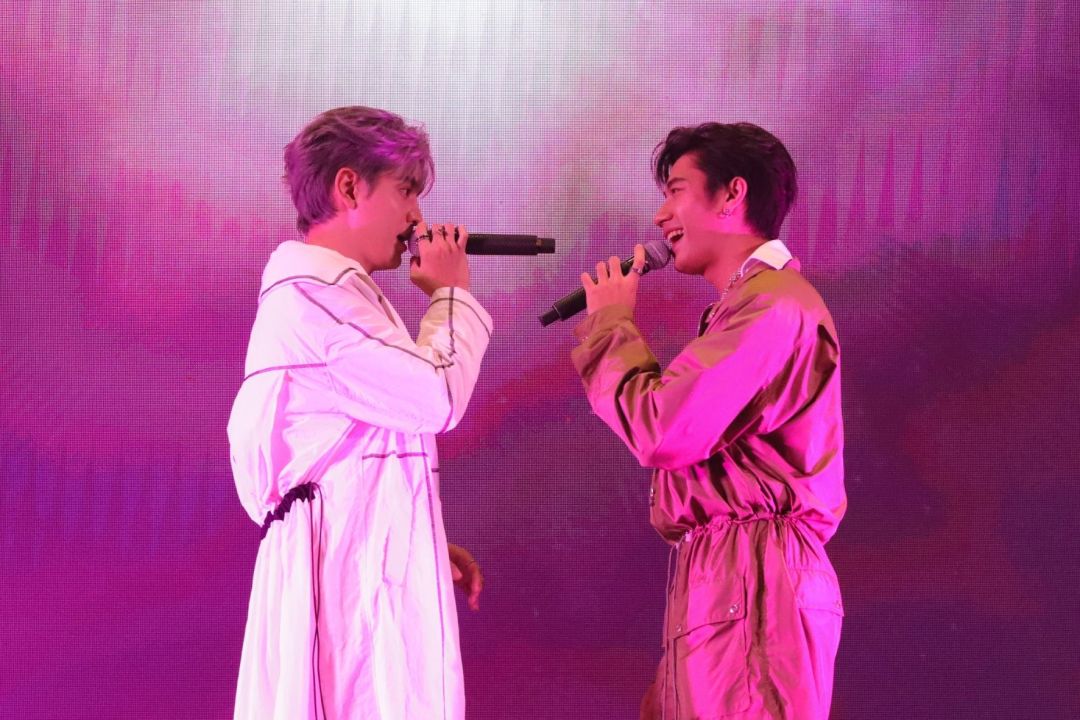 'ฟิล์มธนภัทร'ควง'แจม-ตงตง'มอบความสุขสุดฟิน!! ในFilm’s  First  Fan Meeting#ฟิล์มฟอร์แฟน