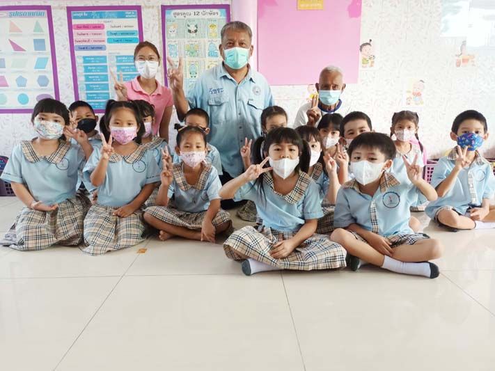 ‘วัชระ’เยี่ยมศูนย์เด็กเล็กสิริสมบัติ  ร่วมพูดคุยแลกเปลี่ยนแนวคิด  พร้อมหามาตรการป้องกันเหตุร้าย