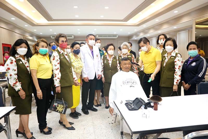 จัดกิจกรรมวันพ่อแห่งชาติ