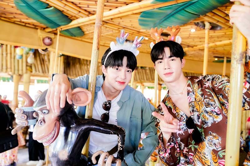 ‘ซี-พฤกษ์’ชวน‘นุนิว-ชวรินทร์’ตะลุยยูนิเวอร์แซล