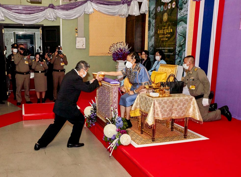 กรมสมเด็จพระเทพรัตนราชสุดาฯ ทรงเปิด  นิทรรศการศิลปะปูนปั้นแห่งประเทศไทย