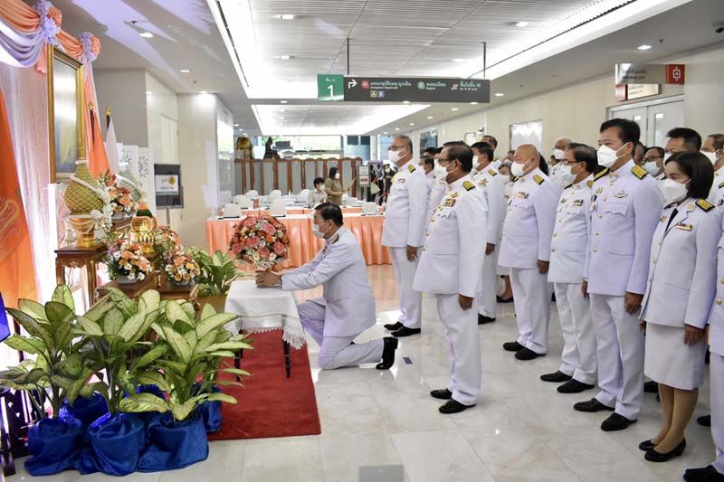 พสกนิกรลงนามถวายพระพร'พระองค์ภาฯ' ขอให้ทรงหายประชวร