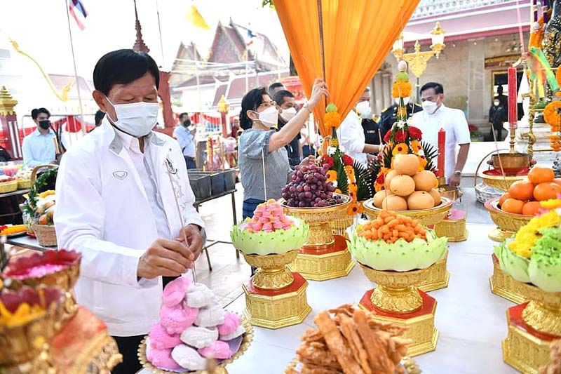 บวงสรวงเทิดพระเกียรติพระเจ้าตาก