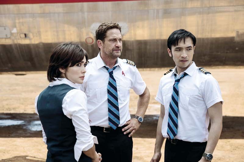 'เจอราร์ด บัตเลอร์'แท็กทีม 'ไมค์ โคลเตอร์' กับตัวอย่างแรก 'PLANE'