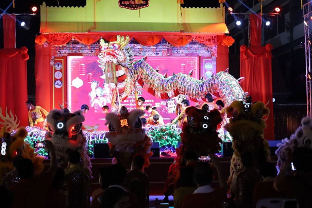 โคราชโหมโรงเชิดมังกรยาว 55 เมตรรับเทศกาลตรุษจีนเมืองย่าโม