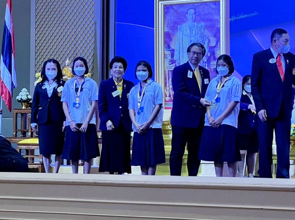 นักเรียนรร.ราษฎร์อุปถัมภ์ ได้รับรางวัล  ตอบคำถามสารานุกรมไทยระดับประเทศ