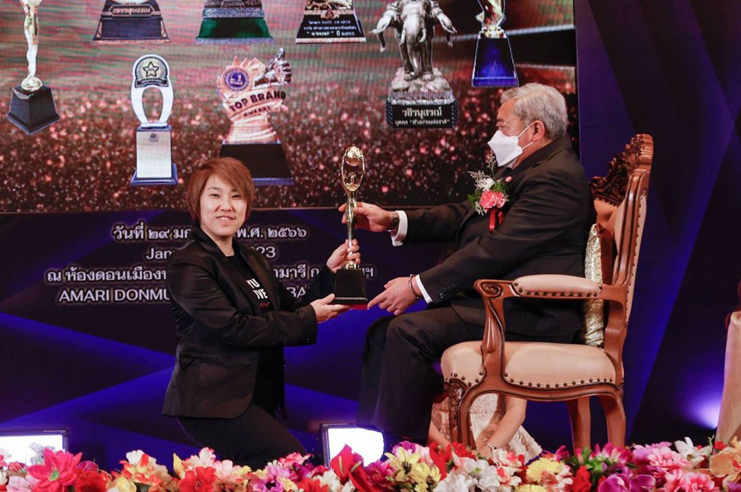 Fille-Yuparet が CEO THAILAND AWARDS 2023 ‘Executive of the Year’ を受賞したことを誇りに思います