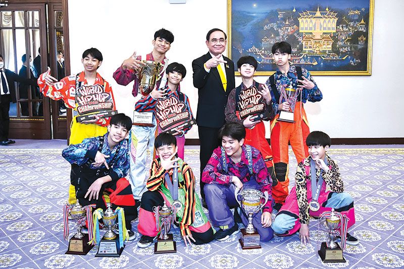 เตรียมยุบสภาฯก่อนครบวาระ  ‘บิ๊กตู่’ประกาศชัด  เปิดทางสส.ย้ายพรรคทันตามก.ม.