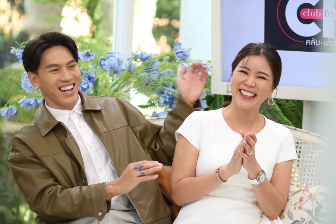 เปิดหมดทุกช่วงเวลาชีวิตและความรัก'ลีซอ'ยอมรับเคยเจ้าชู้หนักจนถูกเตือนพร้อมเผย 'เฟียต'คือ'พรหมลิขิต'เป็นผู้หญิงที่รักหมดใจ