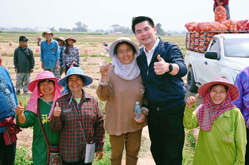 'กรมการค้าภายใน'เดินหน้าช่วยเกษตรกร เชื่อมโยงผู้ประกอบการซื้อหอมหัวใหญ่-กระเทียม