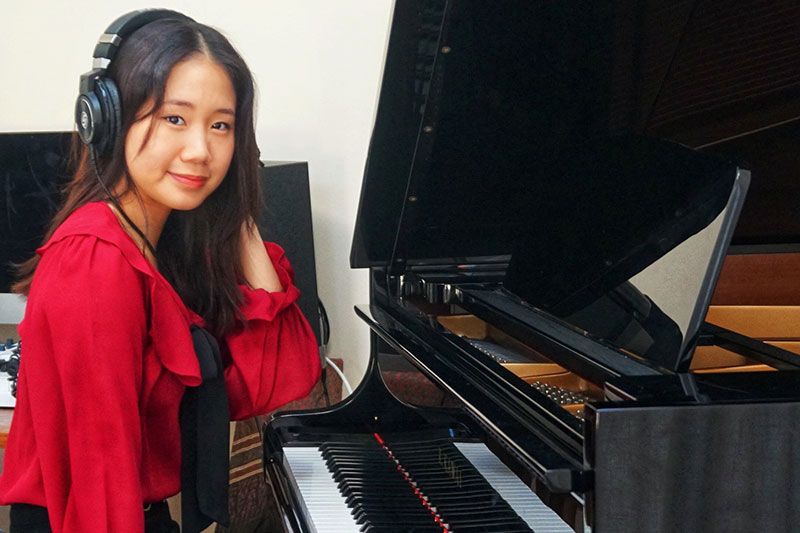 'ปลายฟ้า' สาวน้อยหน้าใสโชว์สกิลขั้นเทพ แต่ง-ร้อง-เล่น เอง ในซิงเกิ้ล 'ทำนองของเรา'