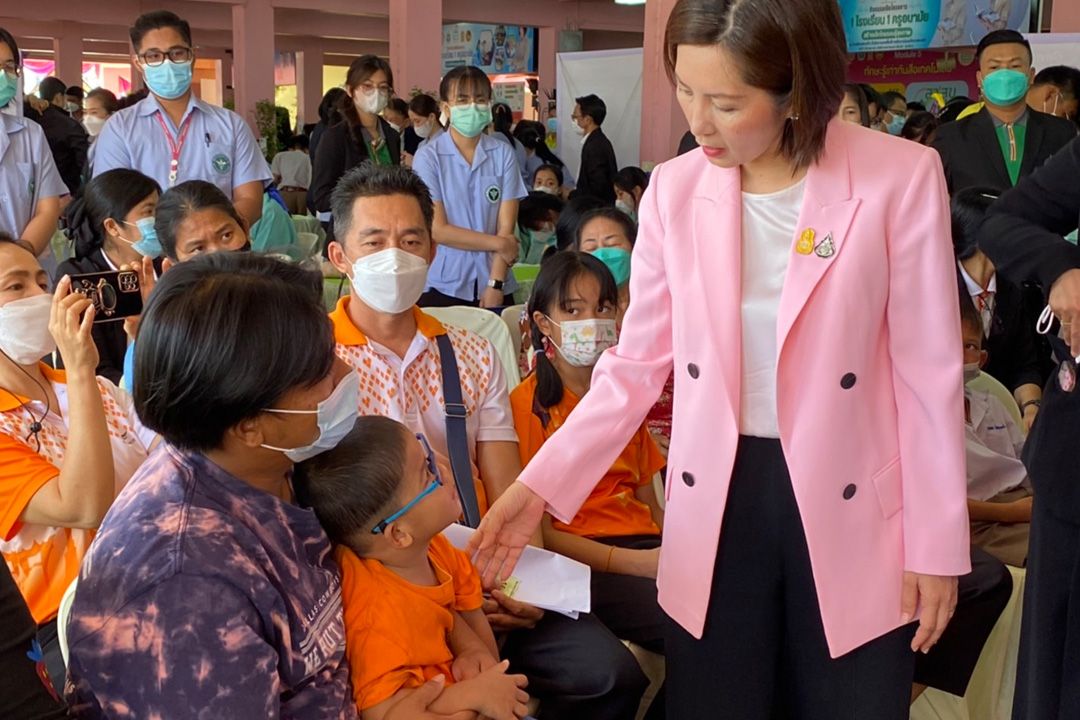 'ตรีนุช'เปิดโครงการ 1 โรงเรียน 1 ครูอนามัย จ.สระแก้ว ส่งเสริมเด็กไทยมีสุขภาพกาย-ใจที่ดี