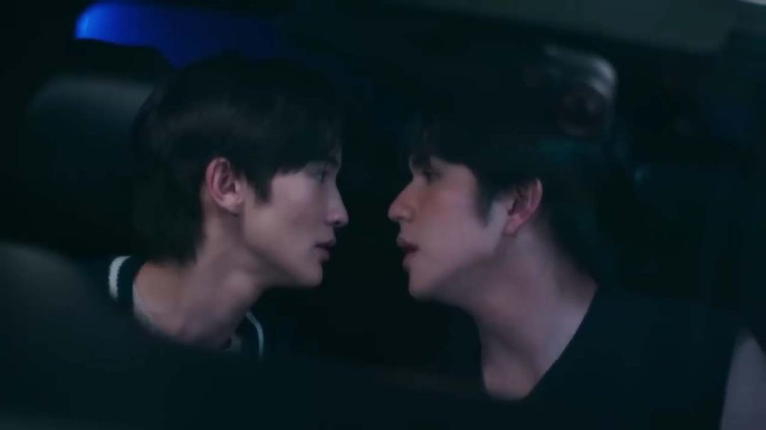 'บูม-บิ๊กบูม'ควงคู่สาดความฟินจิ้นทะลุจอในซีรีส์ 'FUTURE วิศวะสุดหล่อกับคุณหมอของผม'