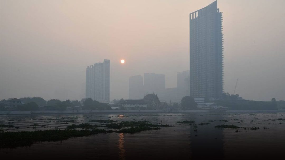 กทม.ฝุ่นพิษอันดับ10ของโลก  27พื้นที้อ่วม!  นครพนมอากาศแย่สุดในไทย