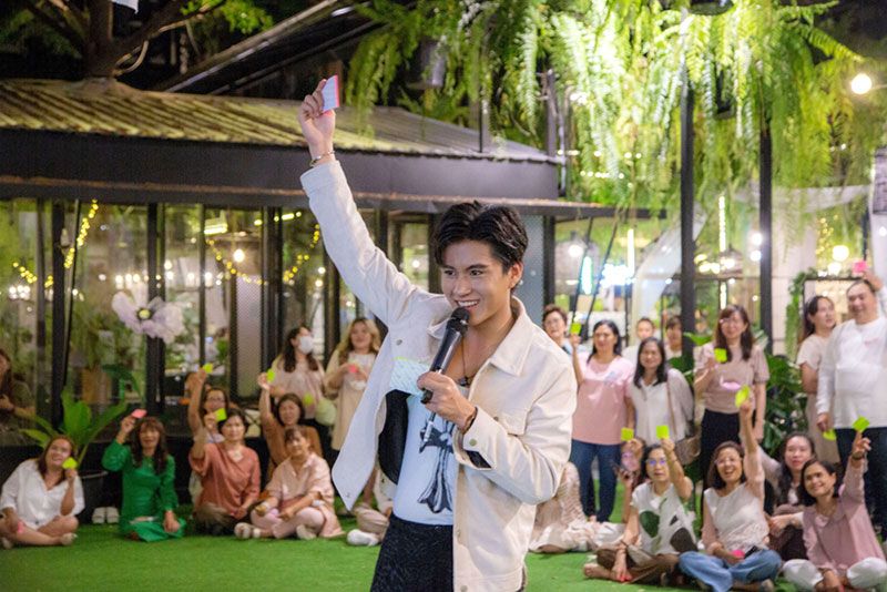 ‘บูม-สหรัฐ’อายุครบ19ปี!! แฟนคลับเซอร์ไพรส์จัดงานวันคล้ายวันเกิดสุดอบอุ่น!