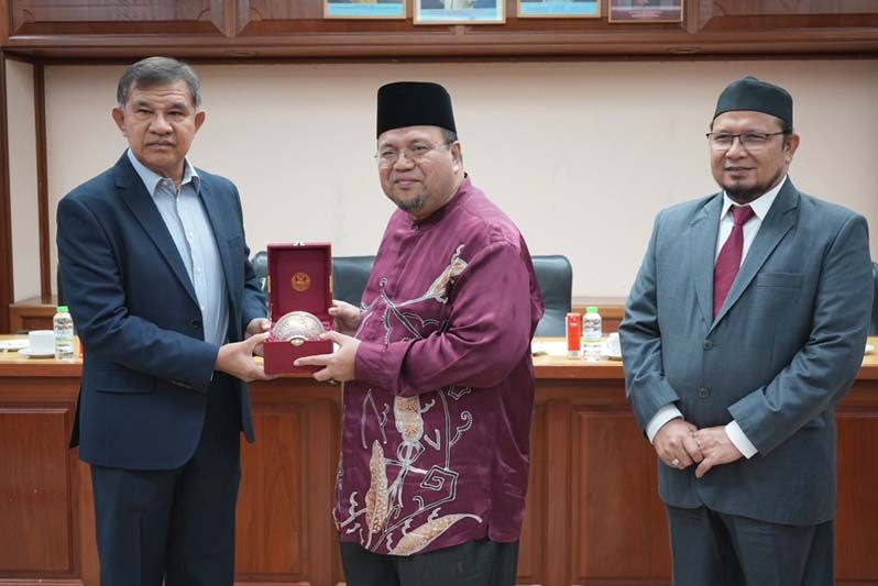 บิ๊กน้อย นำสว.ไทยเยือนมาเลเซีย  พัฒนาความสัมพันธ์ด้านนิติบัญญัต  ิ