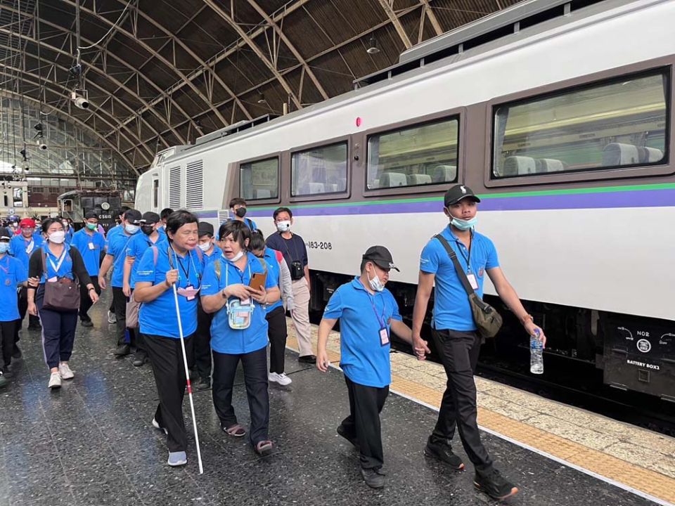 บอดเพียงสายตา แต่จิตใจถวิลหาความงาม