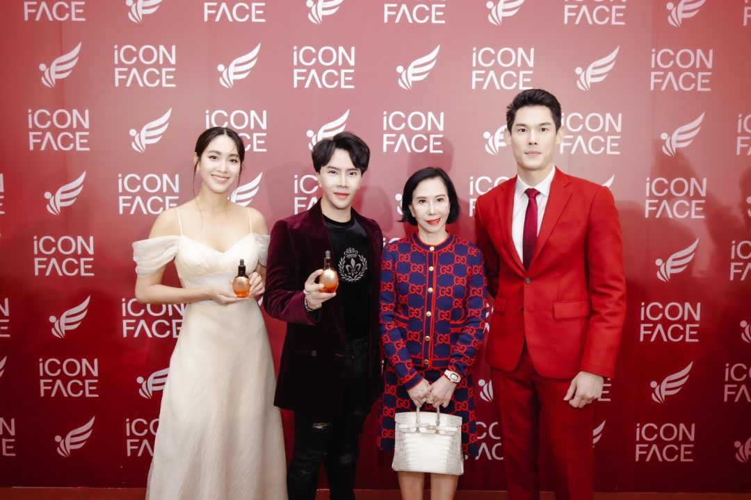 มิน-พีชญาSay Yes ! สวย เก่ง โดดจับธุรกิจ  ขึ้นแท่นบอสสาวคนล่าสุด ดิไอคอนกรุ๊ป