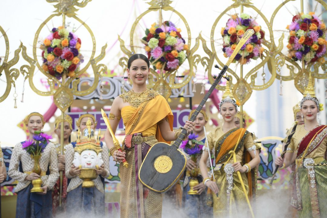 'ญาญ่า อุรัสยา'สุดสง่างามสะกดสายตา แปลงโฉม 'นางกิมิทาเทวี'นางสงกรานต์ประจำปี 2566