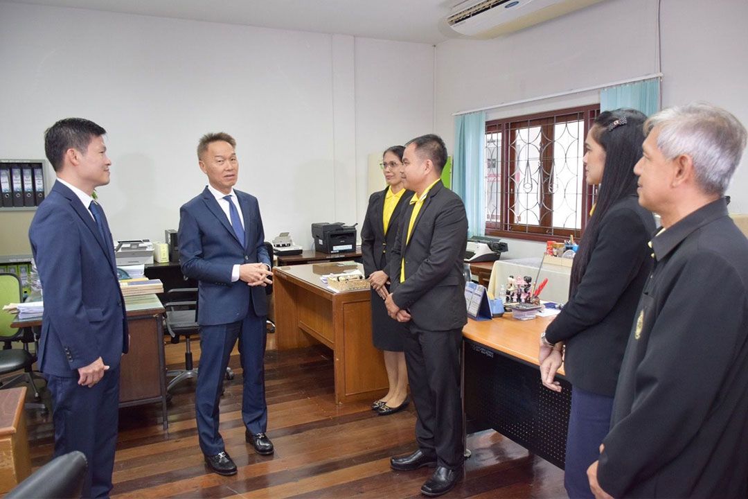 ประธานศาลฎีกาตรวจเยี่ยมศาลในพื้นที่สุราษฎร์ฯ ชื่นชมบริหารจัดการคดีทิศทางดีขึ้น