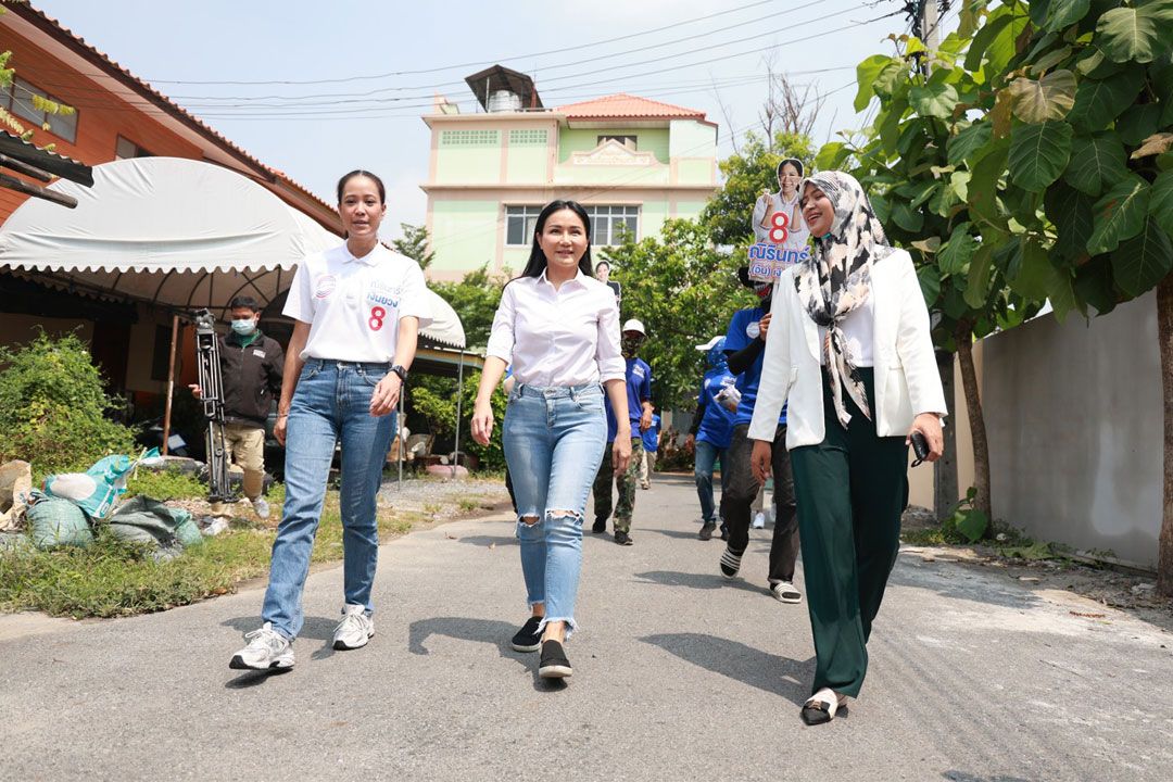 ‘นฤมล’ควง‘อ้น ณิรินทร์’ผู้สมัคร พปชร.คันนายาว ลงพื้นที่ศูนย์พัฒนาเด็กเล็กรับฟังปัญหา