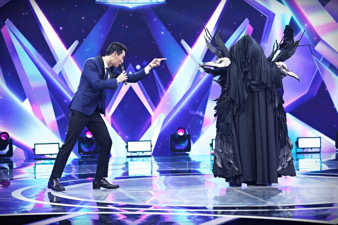 ไม่พลิกโผ! เผยโฉม 2 หน้ากาก  Hidden Mask Group B 'หน้ากากพญายม' และ 'หน้ากากตัวตลก'