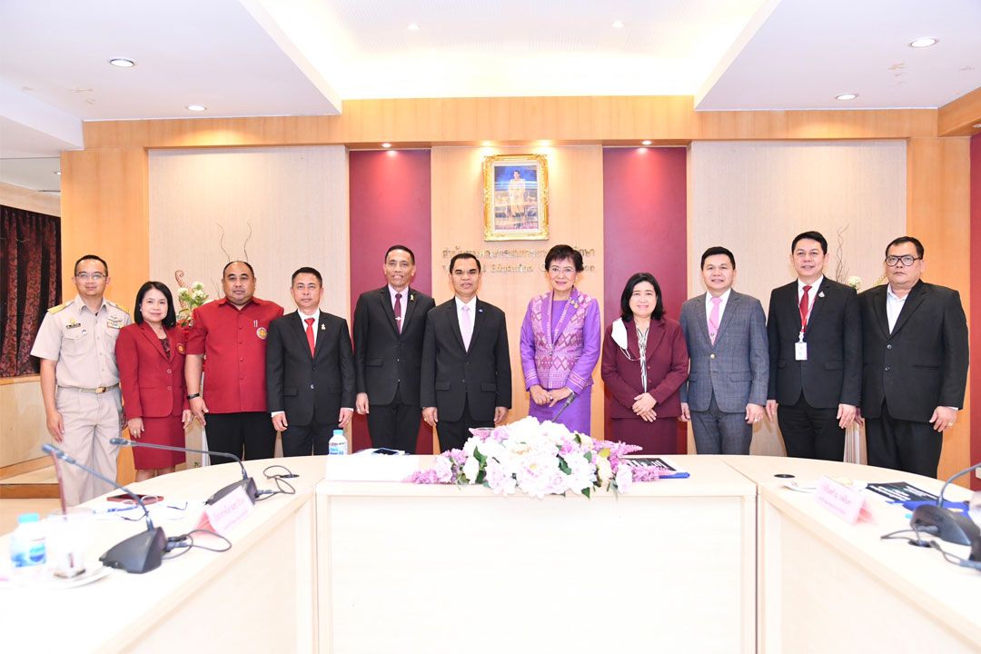 'ดร.คุณหญิงกัลยา' ดันโครงการเกษตรประณีต ทฤษฎีใหม่ บนเนื้อที่ 1 ไร่ มีรายได้ 1แสนบาท/เดือน