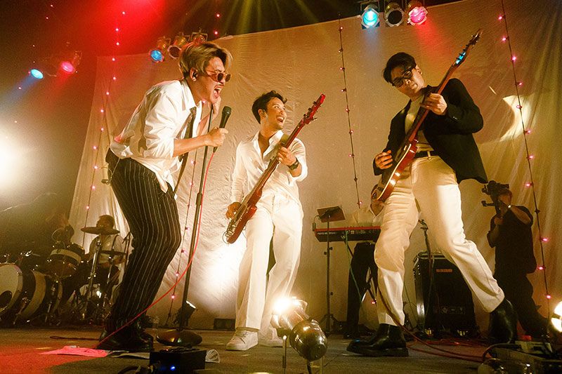 สมศักดิ์ศรีสามทหารเสือ'Musketeers'เปิดฟลอร์เต้นรำใน'MUSKETEERS ROMANTIC PROM NIGTH CONCERT'