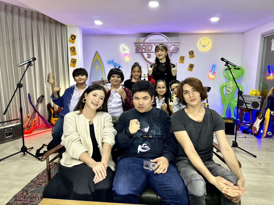 'แน็ก-แจ็ค-โฟกัส'รวมแก๊ง 'แฟนฉัน' ครั้งแรก ในรอบ 20 ปี ! ปะทะ แก๊ง 'แบดบอยซ์แบนด์'