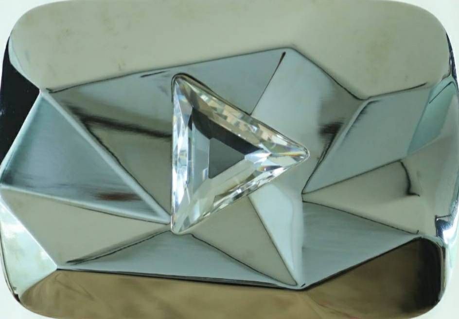 YouTube'Ch7HD'ฉลองยอดผู้ติดตามทะลุ 16.1 ล้านคน 'BUGABOO INTER' คว้ารางวัล Gold Creator Awards