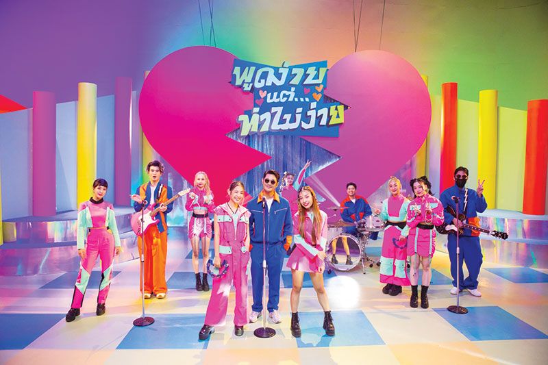 หยั่งHEY! ‘getsunova feat. 4EVE’MV ‘พูดง่ายแต่ทำไม่ง่าย’ ได้เหล่าเซเลบริตี้ตัวท็อปร่วมสนุก