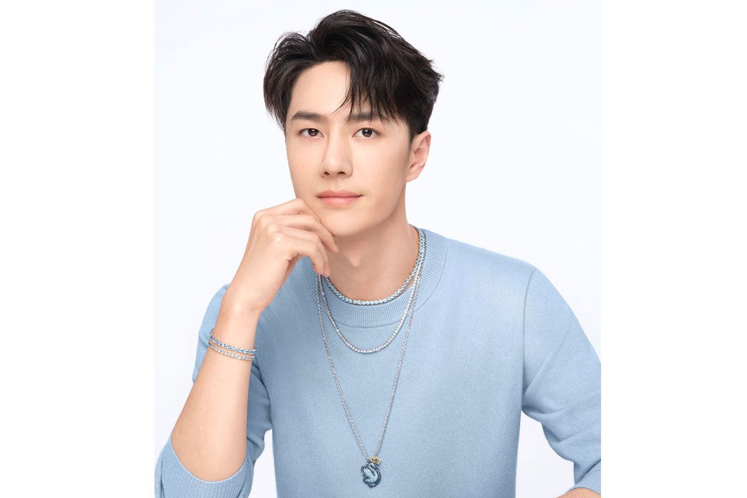 ‘หวัง อี้ป๋อ’เปล่งประกายในสวารอฟสกี้ SS 2023