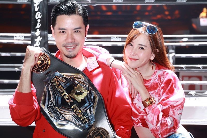'เชน-แพร'โชว์เคล็ดลับเติมรักหวานยุคใหม่ต้องทำกิจกรรมเร้าใจ พร้อมควงแขนร่วมเชียร์มวยติดขอบเวทีในสังเวียน ไทวัสดุ X Fairtex 4 Champions Tournament
