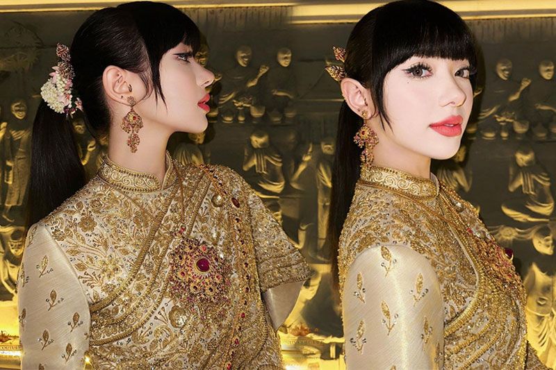 'พลอยชมพู'อวดสายตาชาวโลกในลุคชุดไทยสุดตระการตาจากห้องเสื้อ วนัช กูตูร์  ในงานคอนเสิร์ตโปรโมทซีเกมส์ 2023