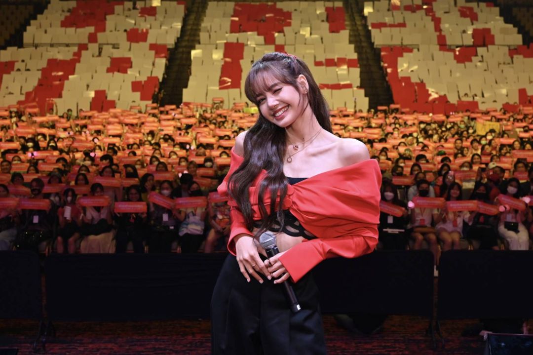 แรงเกินต้าน!..ทรูไอดีต้อนรับ 'ลิซ่า แบล็กพิงค์' สู่ครอบครัวทรูอย่างเป็นทางการ