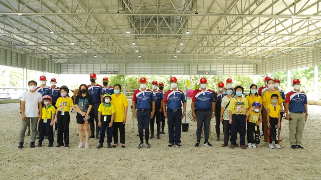 'เรื่องจริง NIGHT LIFE'เปิดใจหมอม้าสุดฮอต เจาะศาสตร์การรักษาของ 'คนรักษาม้า &ม้ารักษาคน'