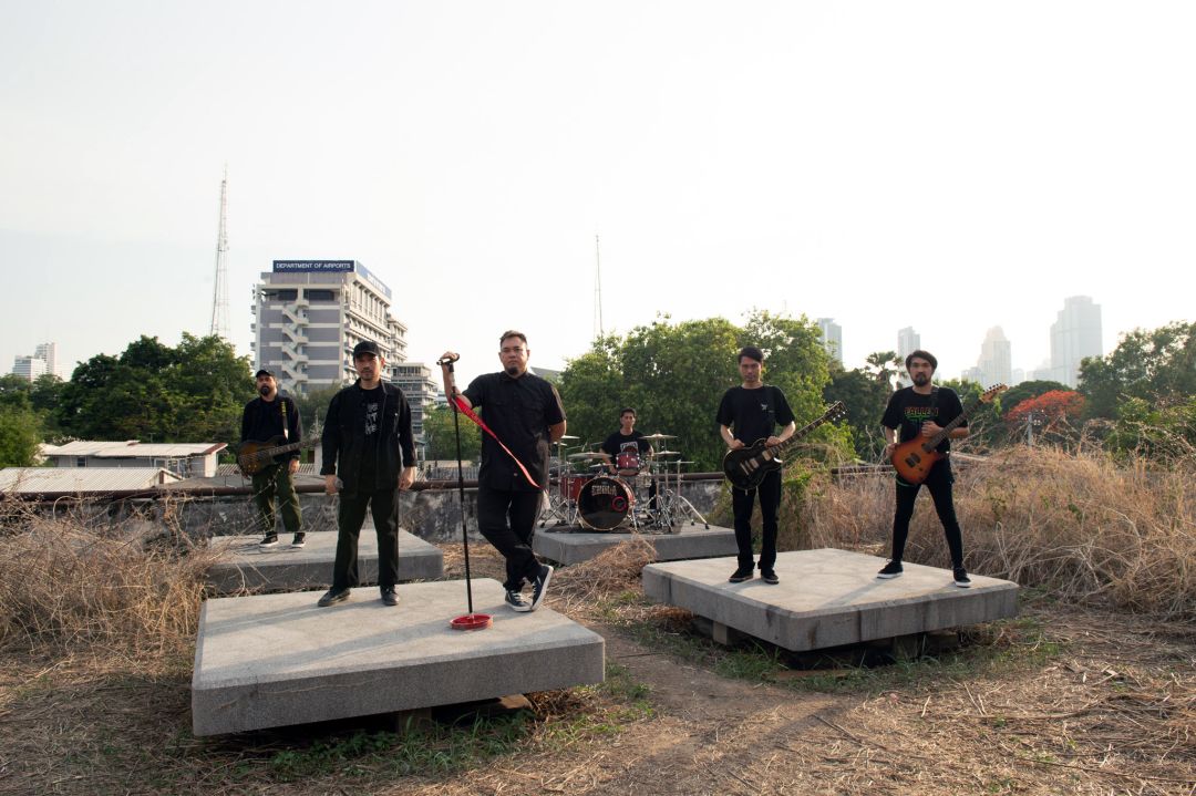 EBOLA Ft.DAX ROCK RIDER นักแสดงนำ เพลงร็อกปลุกกำลังใจ จากชาวร็อกรุ่นใหญ่ค่าย ME Records!