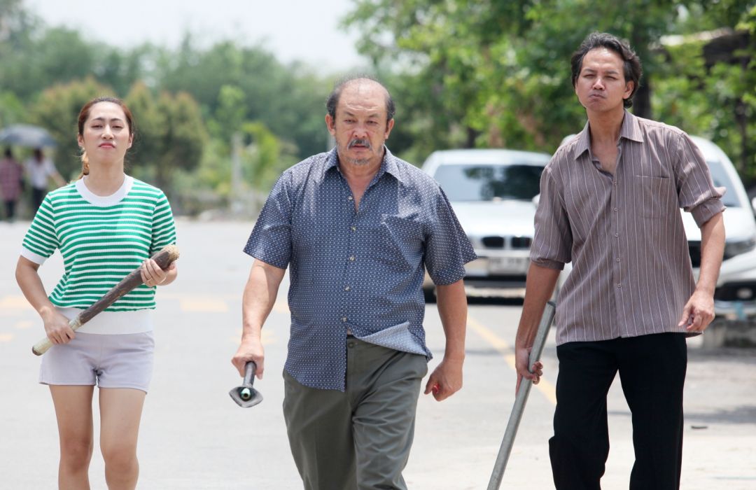 'อู๋ – อ้อม' ผัวเมียมหาภัย สอนลูกเป็นโจร ในฟ้ามีตา ตอน 'เผลอเป็นไม่ได้'