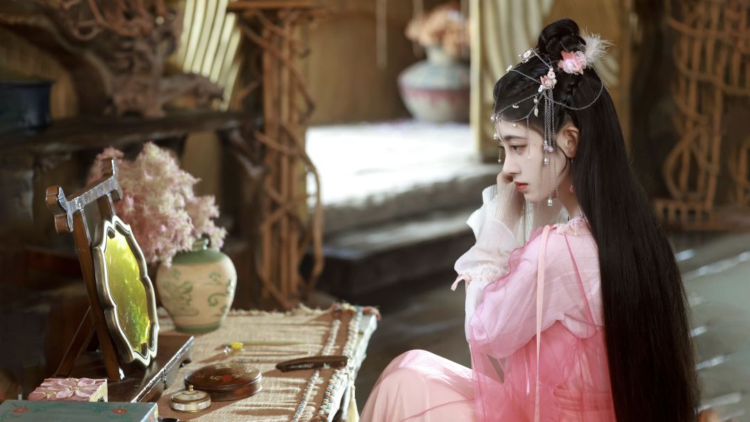 จวีจิ้งอี 'สาวจีนที่สวยที่สุดในรอบ 4,000 ปี'กลับมาทวงบังลังก์เจ้าแม่ซีรีส์จีนแนวพีเรียด