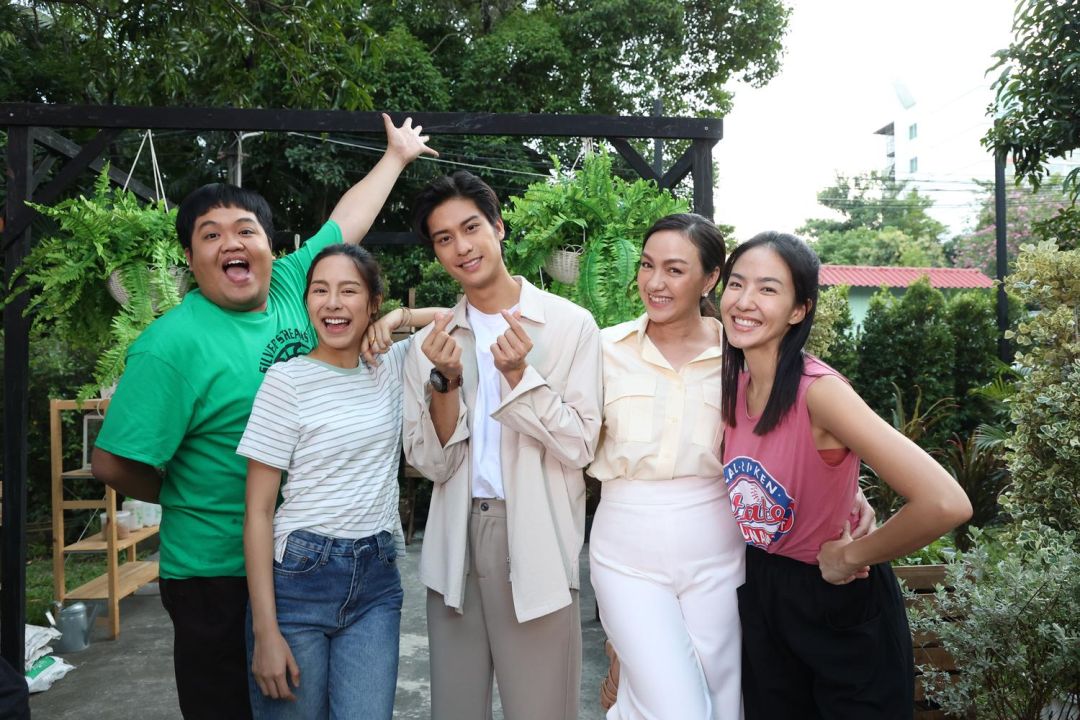3 ตัวตึง 'จ๊ะจ๋า-มิ้น-โดม' จาก 'รักสุดใจ ยัยตัวแสบ'ล้อมวงเม้าท์…!!